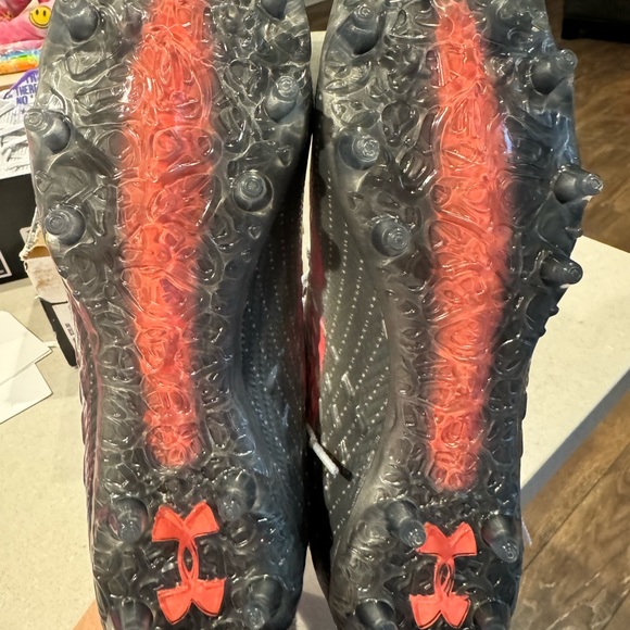 Under Armour Women's Blur Smoke MC Cleats SIZE 8 BRAND NEW - Picture 3 of 5